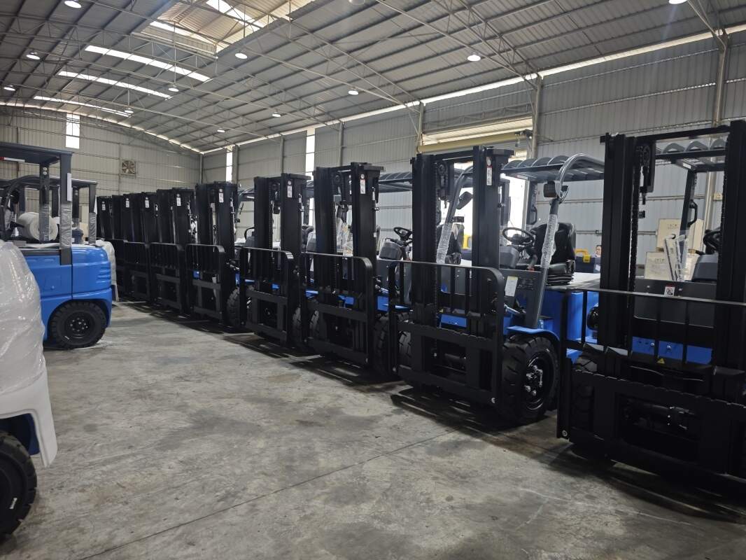 崇左电动叉车电池日常怎么养护？这8个习惯很重要(图1)