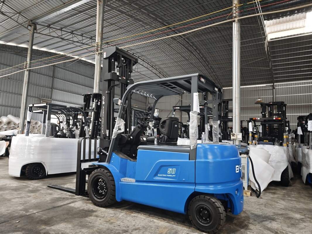 新手买1.5吨电动叉车，来宾老手给出的选型建议