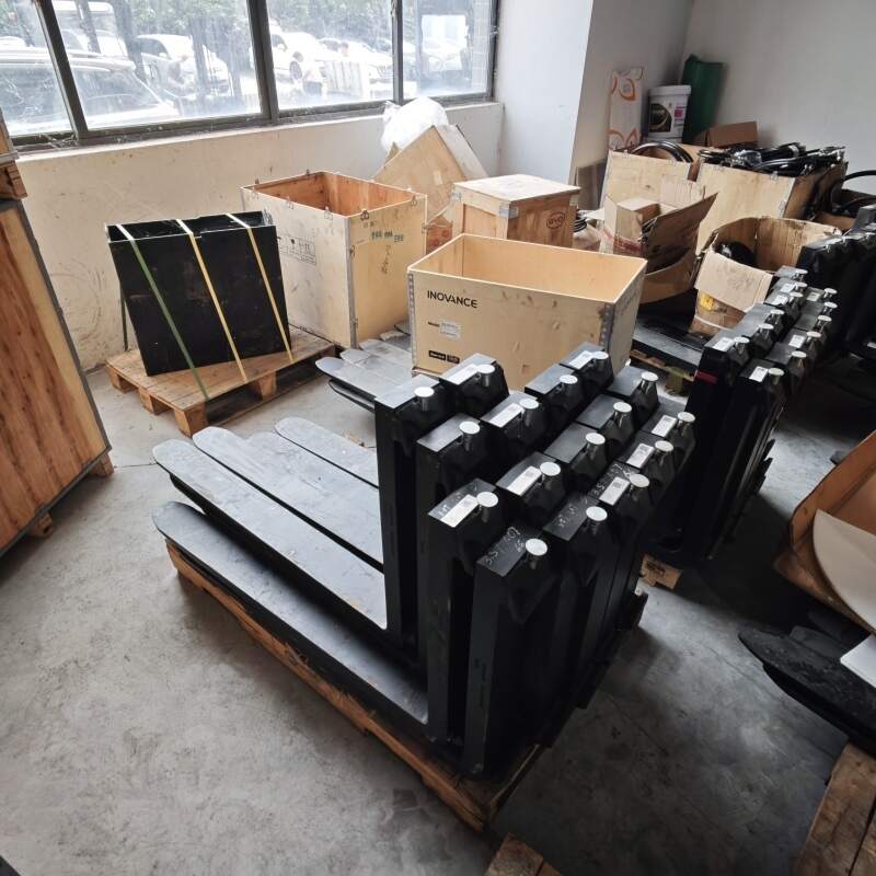 玉林买四支点电动叉车之前，这篇选购要点先收好